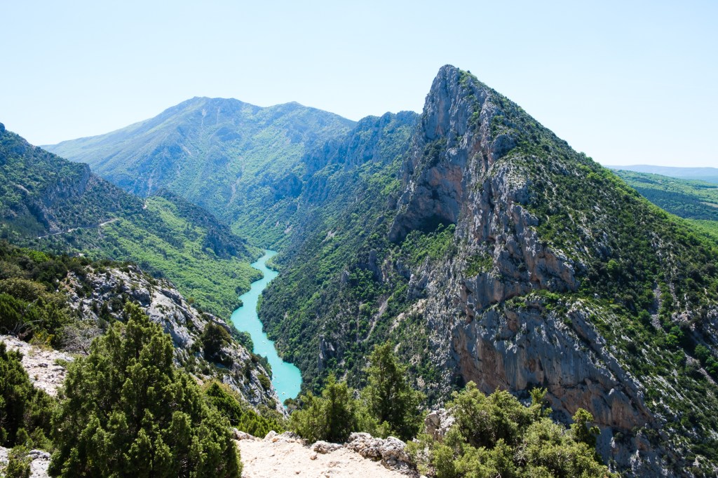 randonnée dans le verdon lors d'un road trip en va au printemps
