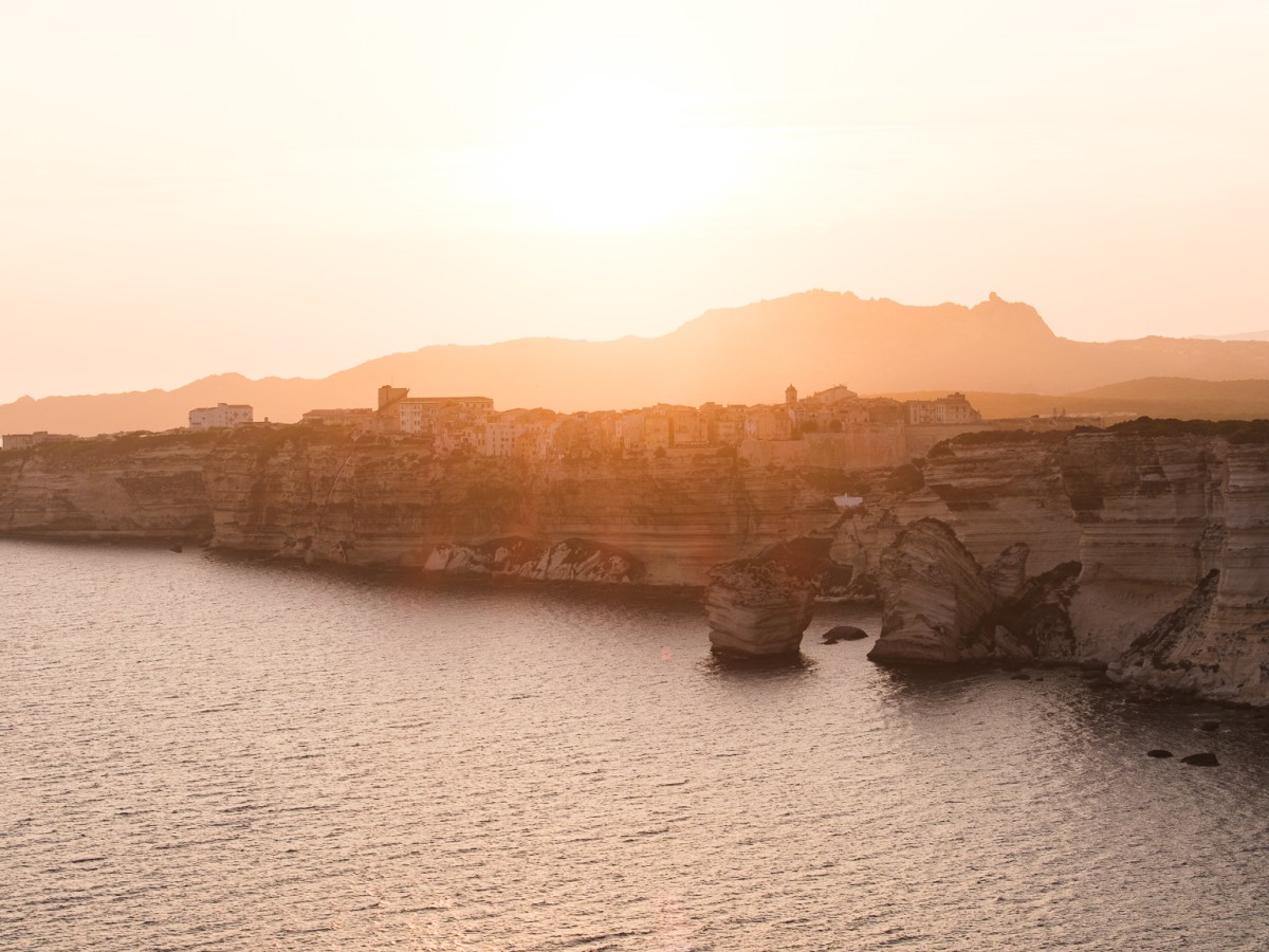 Randonnées en Corse : les plus beaux itinéraires pour découvrir&nbsp;l&rsquo;île